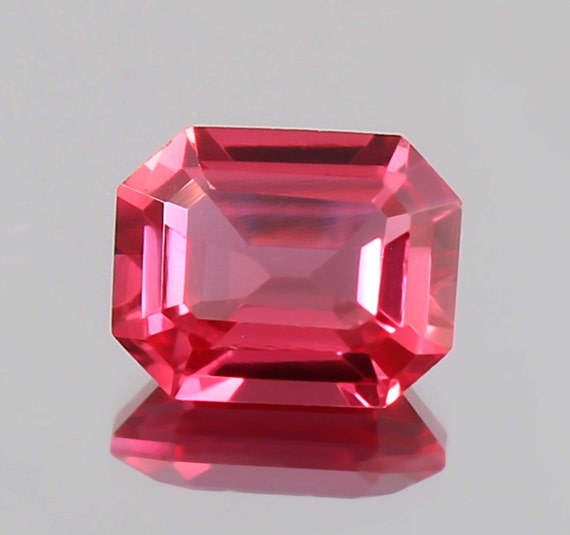 Peach sapphire 2024 loose stone
