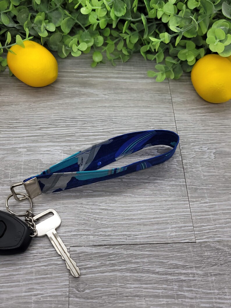 Ready to Ship Handmade Surfing Wristlet Ocean Shark Lanyard Unique Gift Shark Fabric Keychain Short Lanyard 6-Inch Key Fob Wristlet