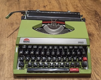 Vintage Schreibmaschine - Atlas Speed - Oliv/Grün - Deutsche Tasten - 80er Jahre - Tragbare Schreibmaschine
