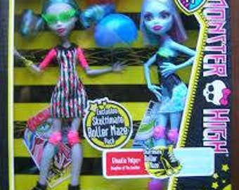 Skultimate Roller Maze 2 pack, Ghoulia and Abbey. Kmart exclusive.