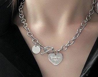 Elle Woods Necklace - Etsy