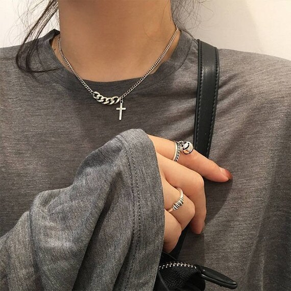 Short cross deals necklace