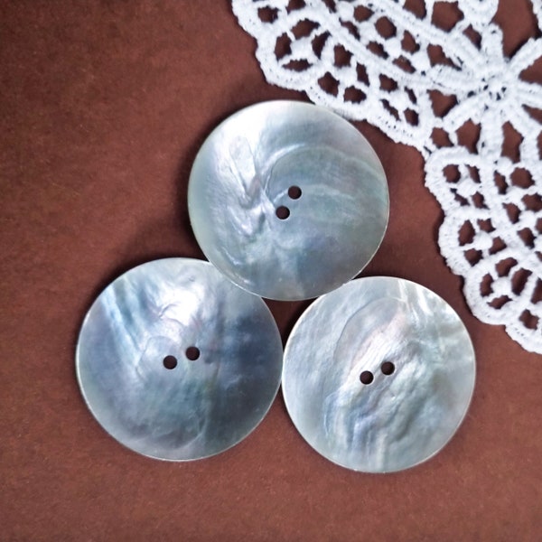 3pcs/lot Big 2-Holes Akoya Shell Mother of Pearl Buttons 35 mm Eco Friendly Unique XL Extra Large Buttons Natural Agoya Iridescent Luster