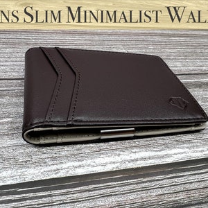 Personalized Slim Men&#39;s Wallet: Minimalistic Design with Money Clip – Your Style, Your Name!