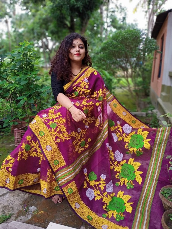 pure dhakai jamdani saree