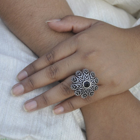 Buy Set of 2 Silver Traditional Toe Rings for Women Online at Silvermerc |  SBTR23C_47 – Silvermerc Designs