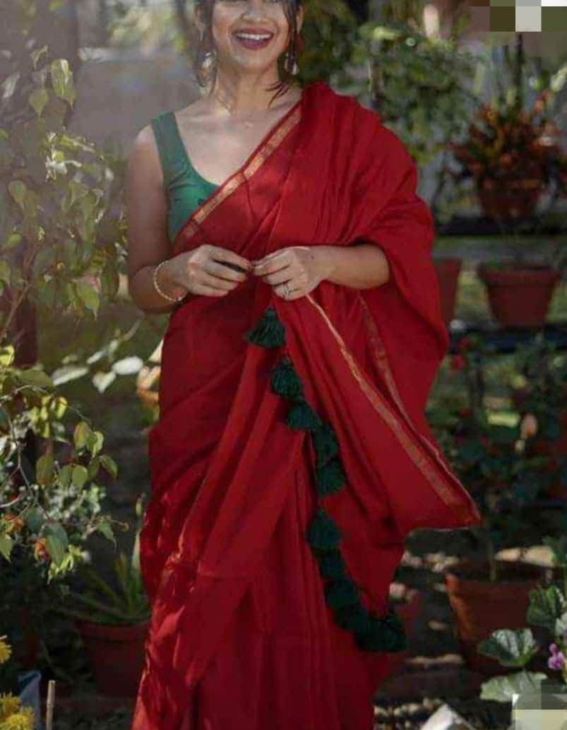 Plain saree with deals designer blouse with price