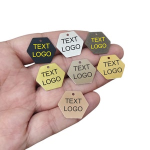 Benutzerdefinierte Lasergravur Tag, Schmuck Personalisierte Big Hexagon Tag, individuelles Logo-Tag, 20 mm x 0,5 mm (Dicke) - 1 Loch