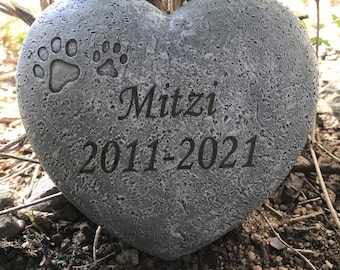 Spersonalizowane kamienie pamiątkowe z odciskami łap zwierząt, nagrobek dla psa w kształcie serca, spersonalizowany nagrobek ogrodowy dla psa jako prezent wyrażający współczucie