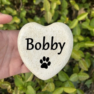Personalized Pet Memorial Garden Stone for Cat Or Dog, Small Heart Shaped Pet Grave Marker, Customizable Any Message Or Paw Print.