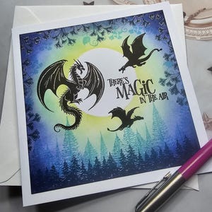 Handgemachte Karte mit fliegenden Drachen, mystische, magische Karte, inspirierende Karte, für sie, für ihn, Geburtstagskarte, leere Karte