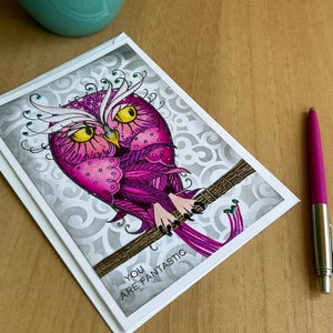 Handgemaakte fantastische roze vogelkaart, uilkaart, je bent fantastisch, voor haar, voor hem, toverkaart, kaart vliegend beest