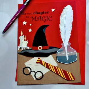 Cartão de bruxo com chapéu e gravata, vermelho/azul/verde/amarelo, cartão da casa de bruxos, volta às aulas, cartões da nova escola, cartão de aniversário, cartão em branco
