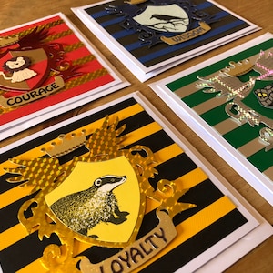 Cartes de fierté de maison d'école de sorcellerie faites main, carte d'anniversaire, carte vierge, carte de fille, carte de garçon, carte magique, carte magique, carte de voeux