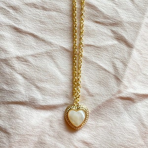 mother of pearl heart necklace, y2k heart necklace, y2k pearl chain necklace, gold heart necklace, tarnish resistant / 18k gold plated