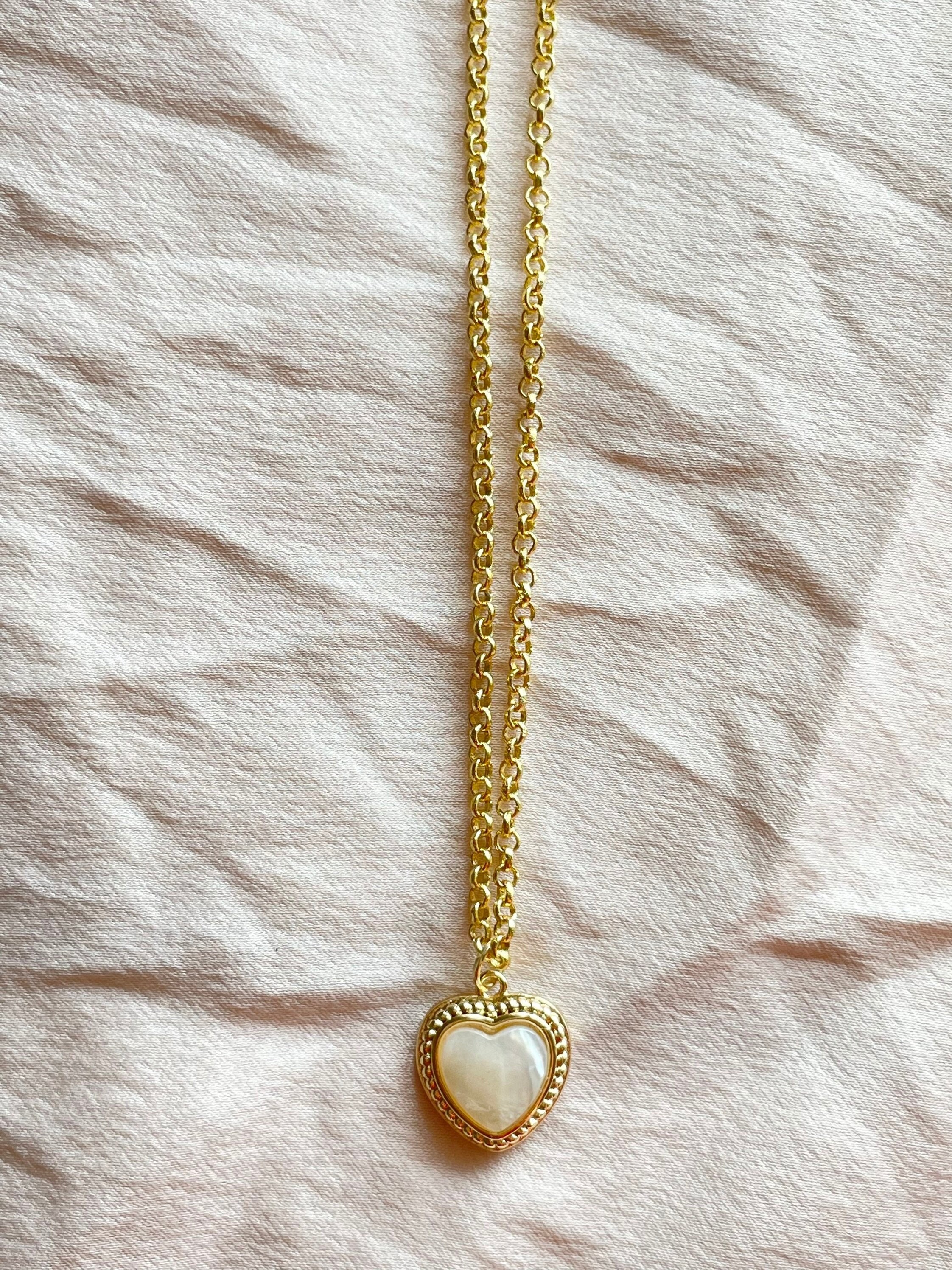 韓国ブランドHei★芸能人着用_love pearl heart necklace_2色 韓国ブランドHei☆芸能人着用_love pearl heart necklace_2色