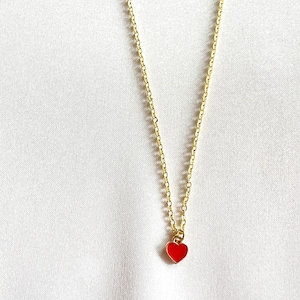 red heart necklace, 18k gold plated thin chain pendant, minimalist mini heart necklace, gold valentine’s day jewlery, gift for her
