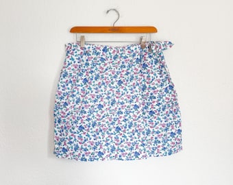 33”- vintage crazy horse floral cotton Liz Claiborne 90s skort cute unique summer wear