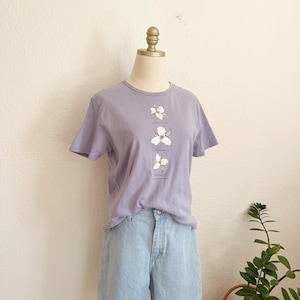XL- vintage northern reflections 90s flower peace graphic tee lavender pastel cottagecore style