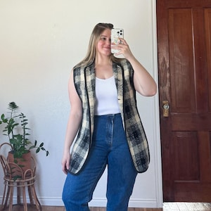 M- vintage 70s plaid longline vest neutral unique true vintage women&#39;s fitted layering vest
