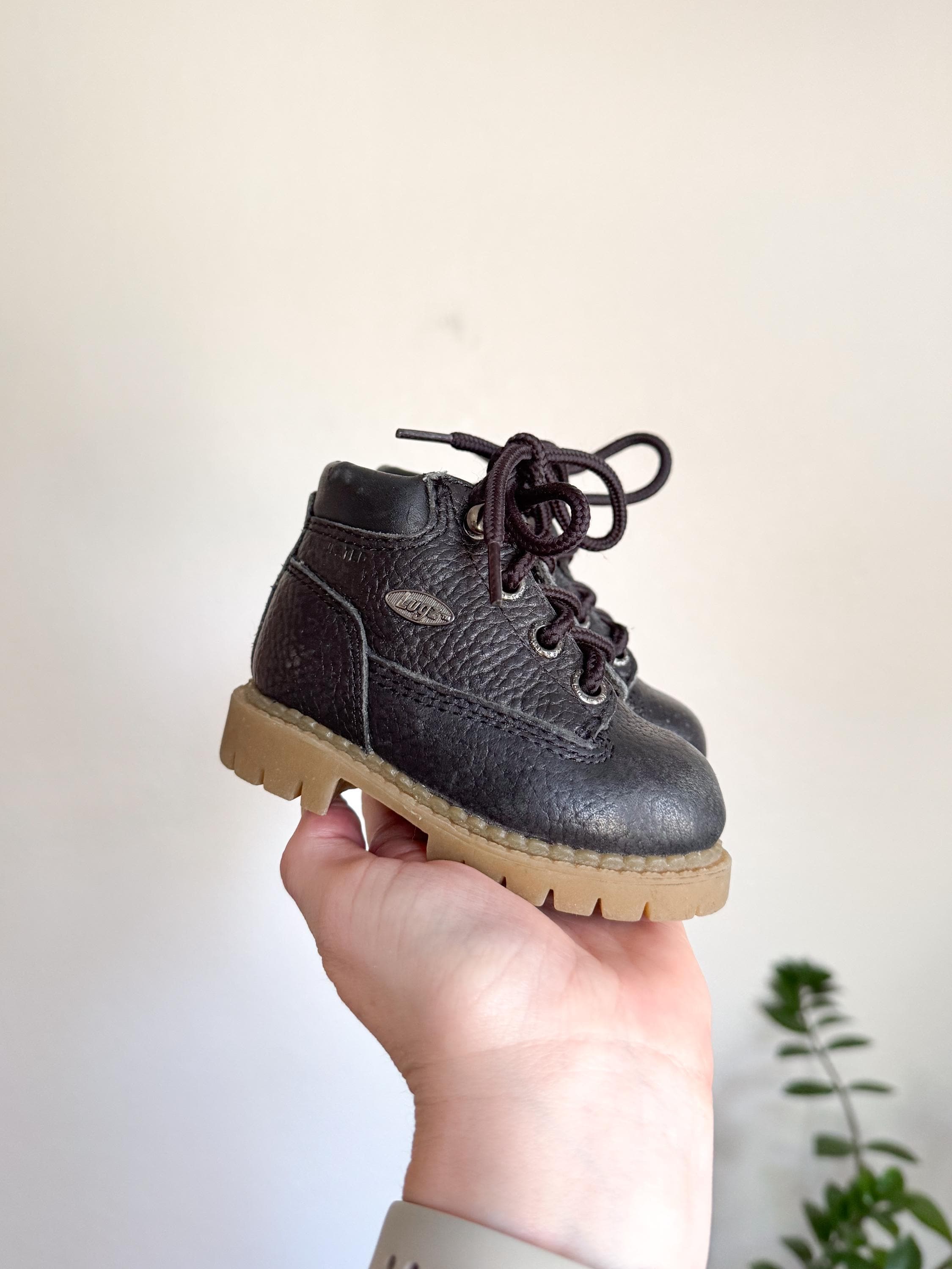 90s Lugz Boots