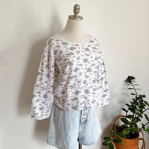 L- vintage floral thermal longsleeve top 90s fitted cute layering top cottagecore ditzy florals