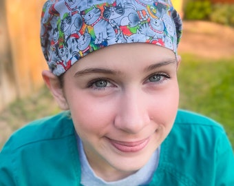 GR8Caps Scrub Cap Euro Close-Fit Women's Surgical Hat Surgery Nurse Cartoon Cat Cats Print