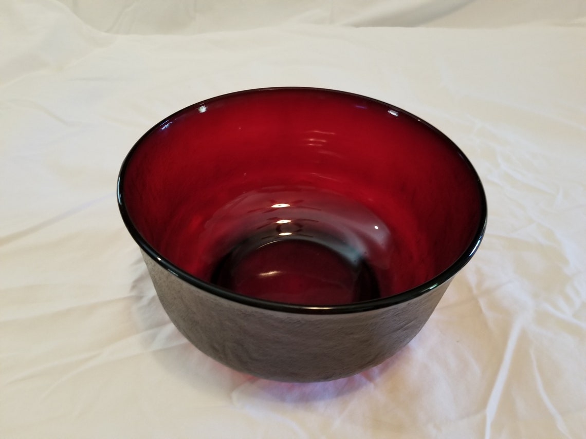 Cranberry Large Glass Serving Bowl With Textured Exterior Etsy