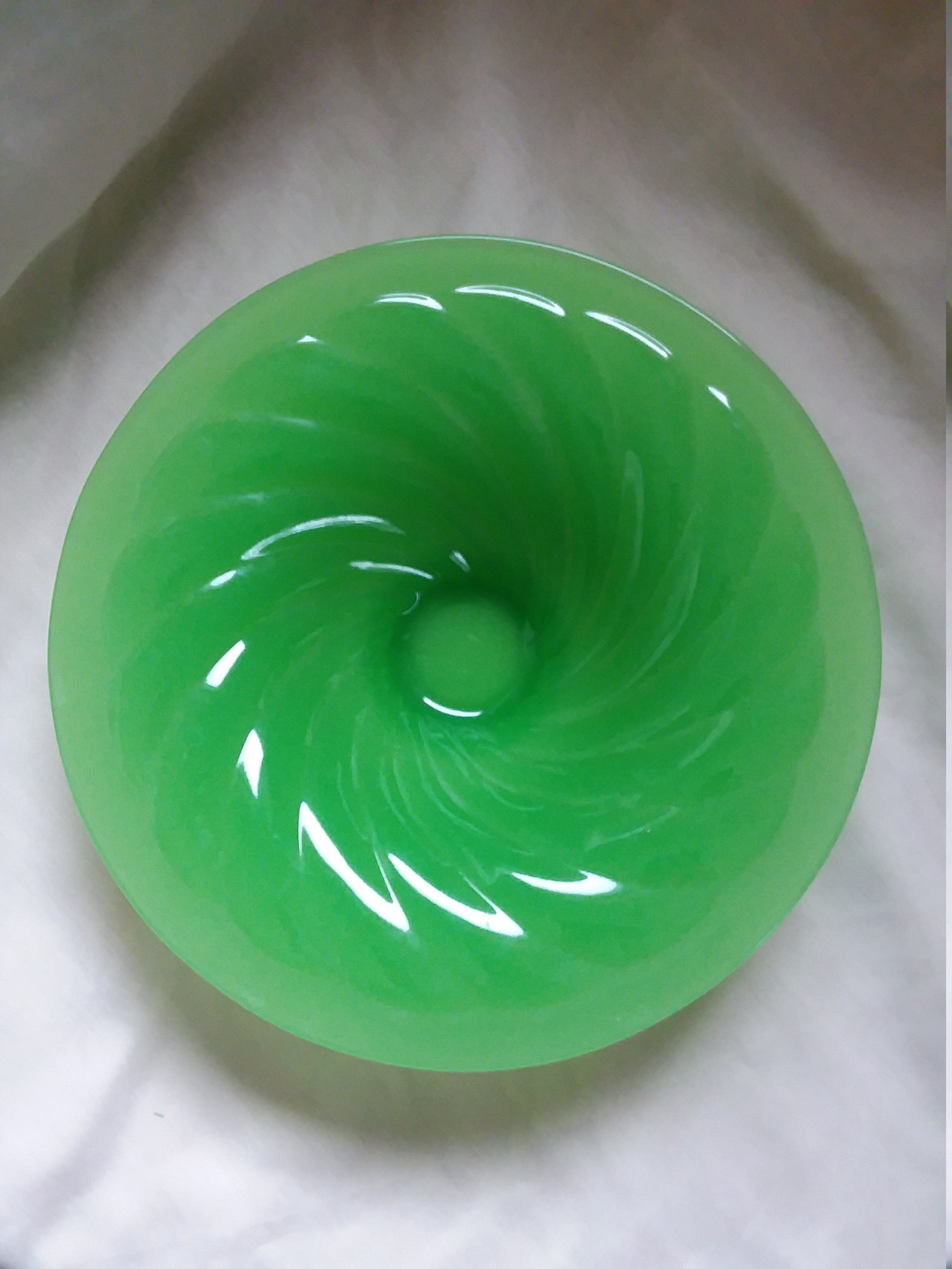 Jadeite Green Glass Ribbed Bowl 10 x 2.5 Etsy