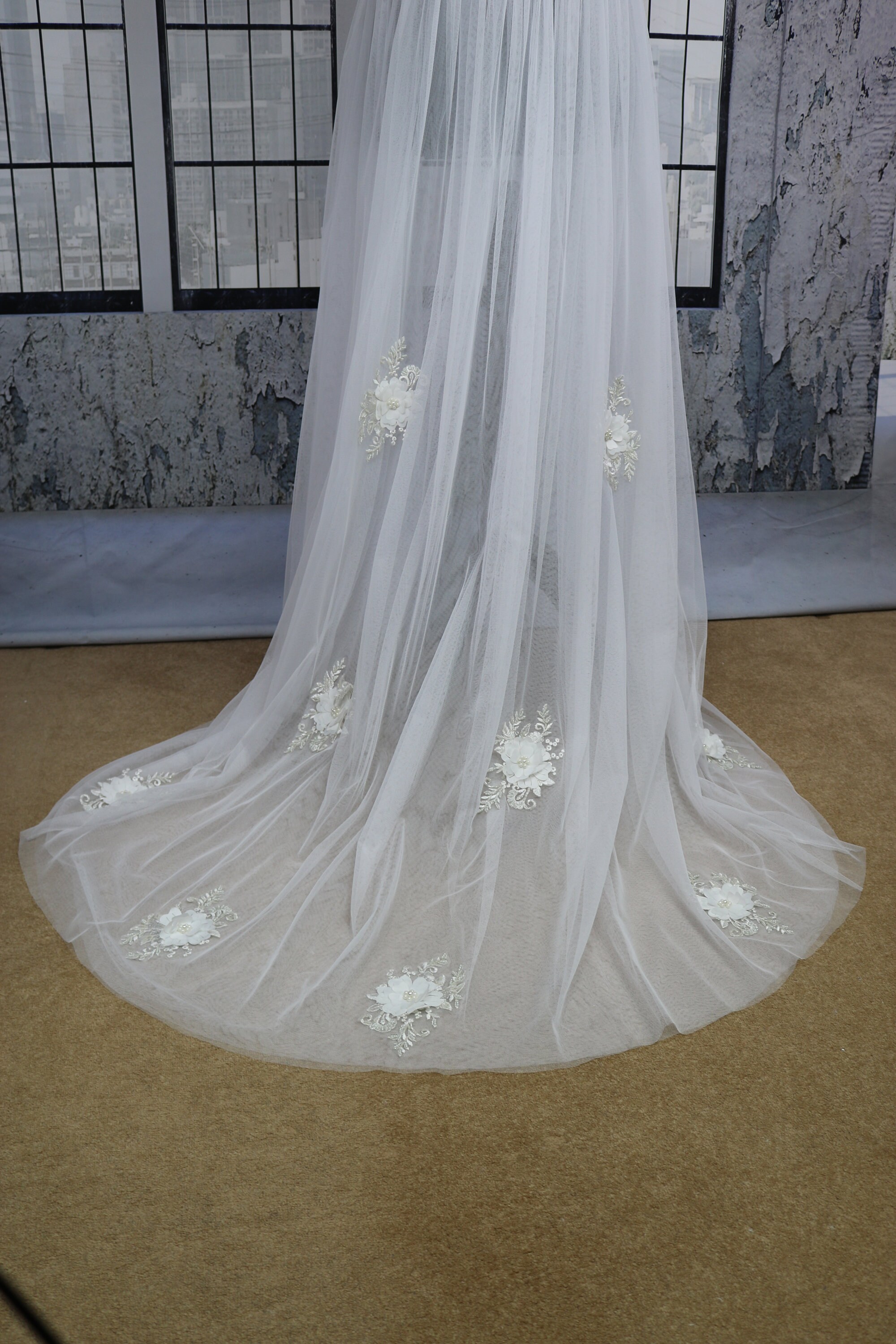 lace detachable train