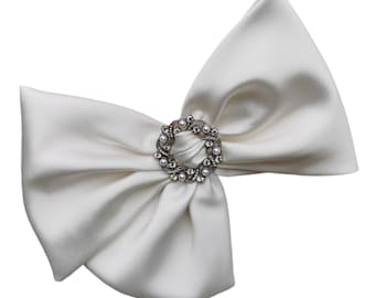 Bridal Detachable bow, Detachable Wedding Dress Bow, Wedding Bow, Bridal Bow, Big Wedding Bow, Bridal accessories, Bow, Ivory separate bow