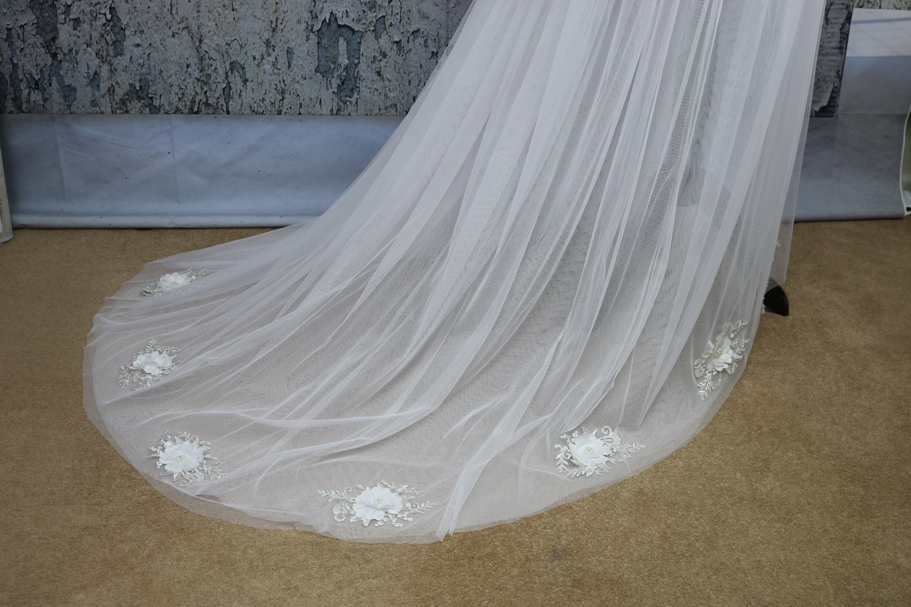 lace detachable train