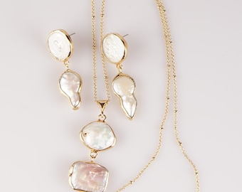 Pearl Jewelry Set/Handmade Jewelry Set/ Gold Plated Jewelry/Handmade Jewelry/Natural Stone Jewelry/Earrings And Necklace Set/Pearl Earrings