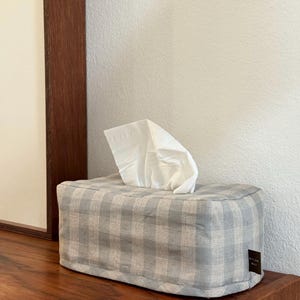 Pokrowiec na pudełko na chusteczki z lnu w kratkę gingham w kolorze niebieskim: wkładka z bawełny wyściełanej