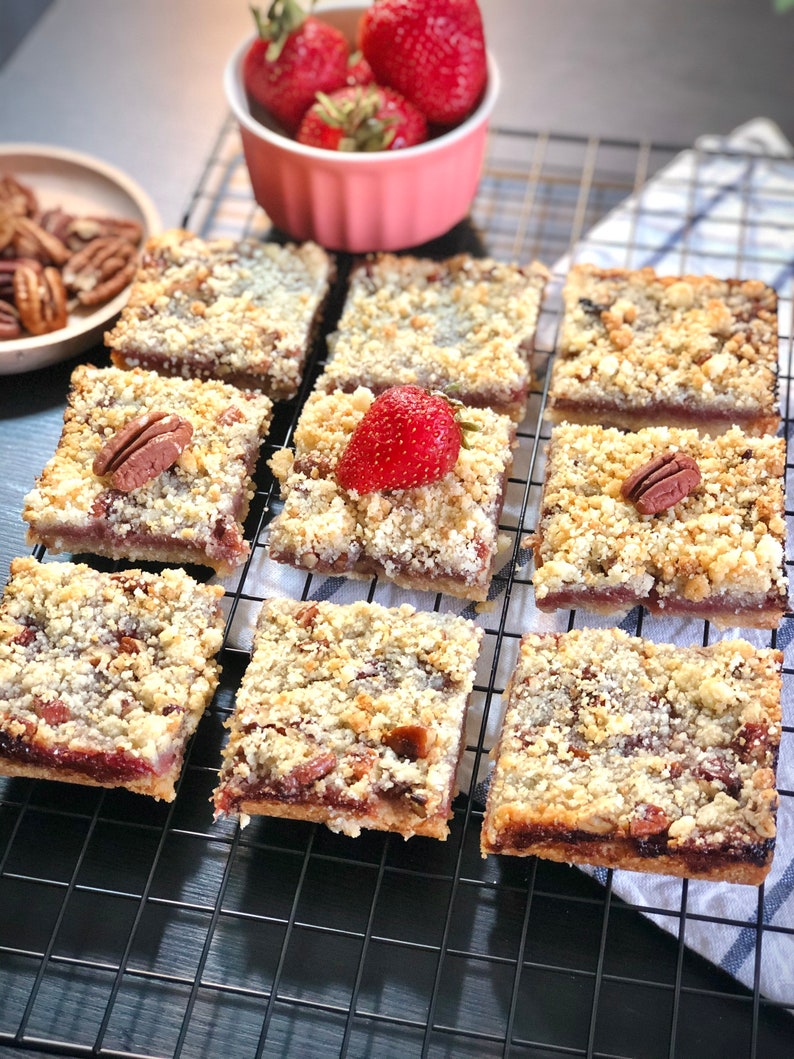 Keto strawberry crumb bar - keto dessert, low carb, sugar free