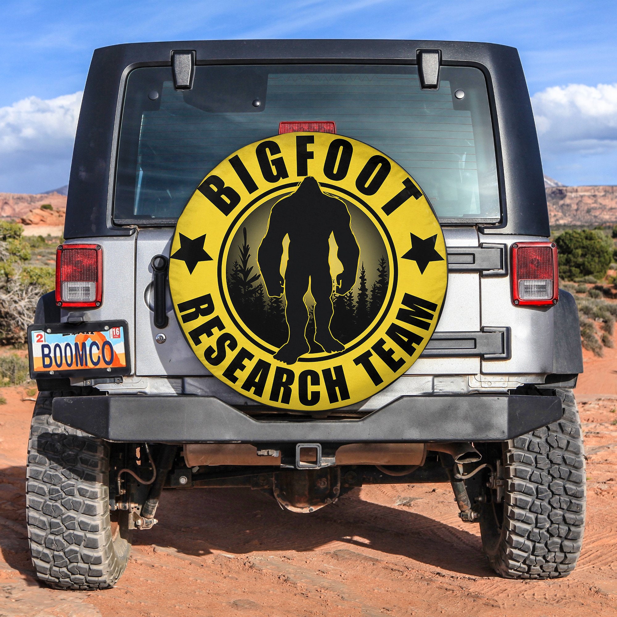 今 話題 の 人気 商品 Funny Spare Tire Covers, Bigfoot Research Team Spare Tire ガーデンファニチャー