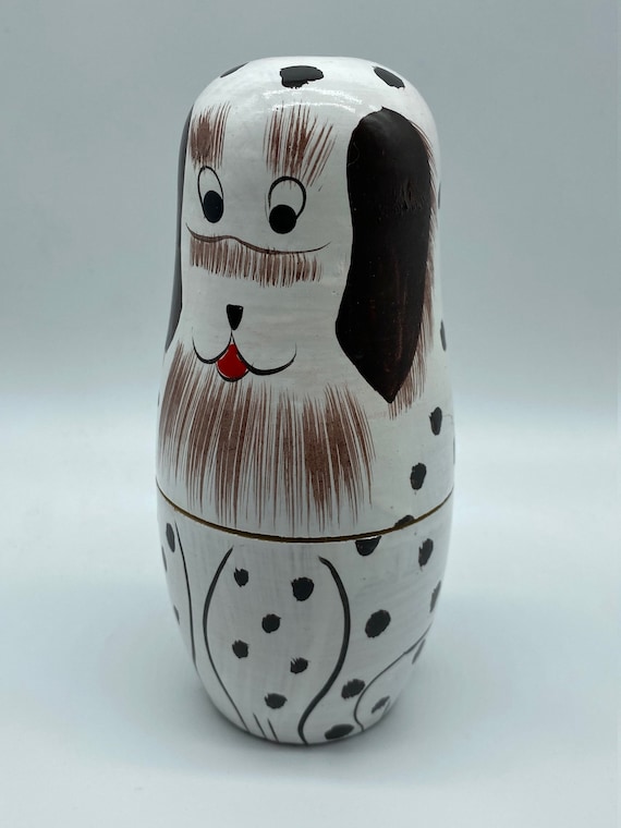 Handmade beautifully painted Nesting Dolls 5 individual dogs in a set