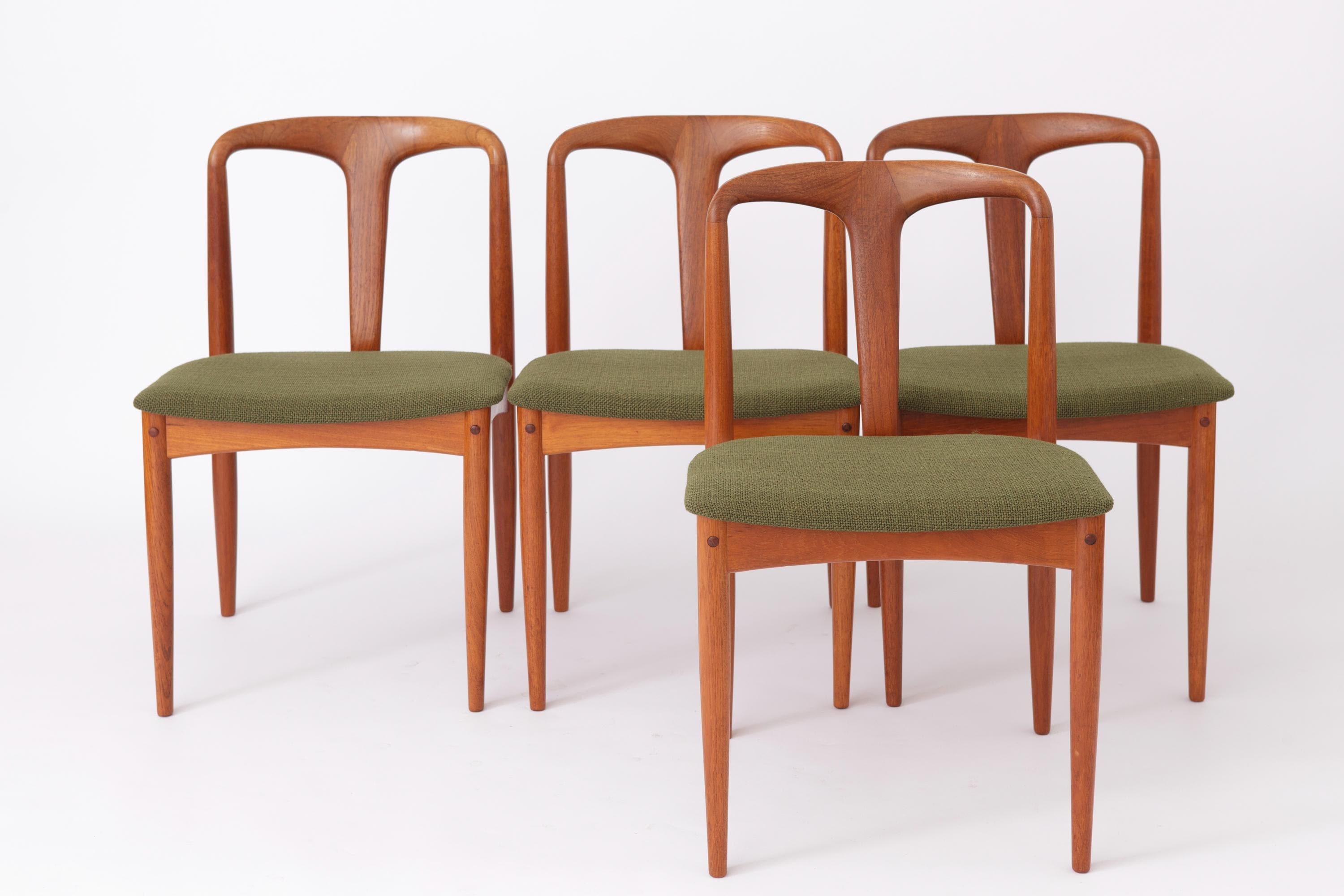 Johannes andersen chairs - Etsy 日本 Johannes andersen chairs - Etsy 日本