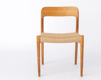 Silla de comedor Niels Otto Møller Modelo 75 de roble, estilo danés moderno de mediados de siglo de la década de 1950 | Asiento de cuerda de papel vintage, Silla Møller