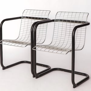 Pair of Vintage Metal Armchairs – Chrome Wire Mesh & Black Frame – Italy 1980s