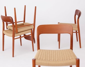 4 chaises de salle à manger Niels Moller en teck avec sièges en corde de papier par Niels Møller, Modèle 75, Set de 4, Danemark, années 1950