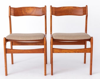 2 of 5 Vintage Danish Chairs 1960s - Walnut Chair Frame