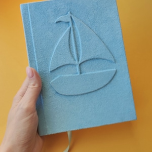 Livro de memórias de bebê menino feito à mão de luxo - Diário de recordações do bebê - Presente de chá de bebê - Livro do primeiro ano do bebê com cartões de fotos