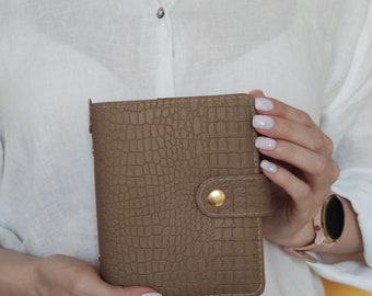 Handmade A7 Croc Vegan Leather Planner Binder: Pocket Size Agenda Accessory Set