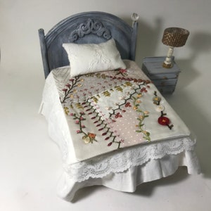 Conjunto Textil cama juvenil 4 Piezas: 3 Fundas cojín + 1 Plaid