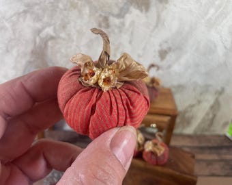 Miniature Fabric Pumpkins - 1:12 Scale Dollhouse Fall Decor - Set of 5