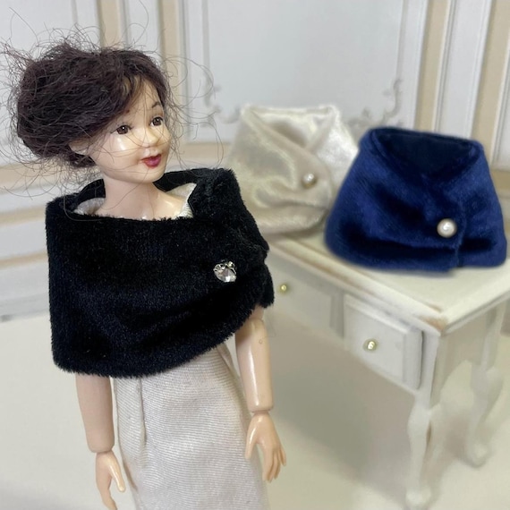 Miniature Velvet Shawl, Dollhouse clothes 1/12 Scale, Heidi Ott clothing