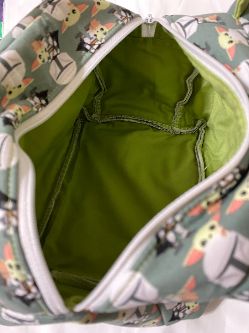 Baby Yoda Star Wars Mandalorian Hello Friend Chubby Lunch Box