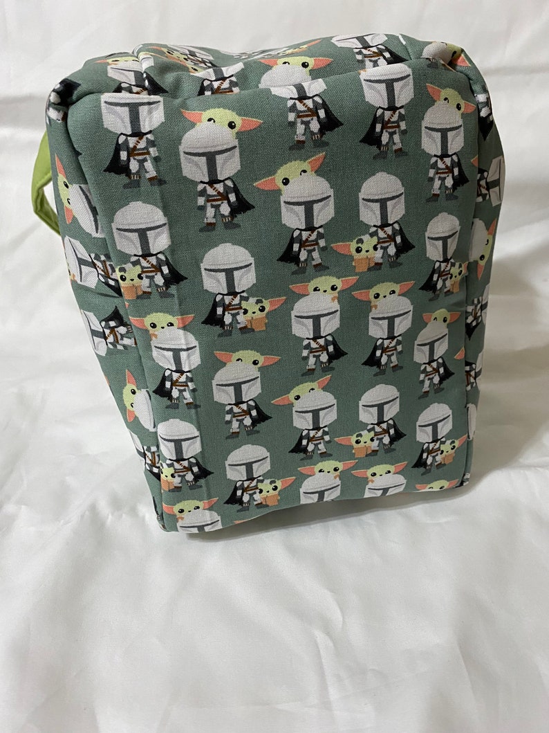 Baby Yoda Star Wars Mandalorian Hello Friend Chubby Lunch Box