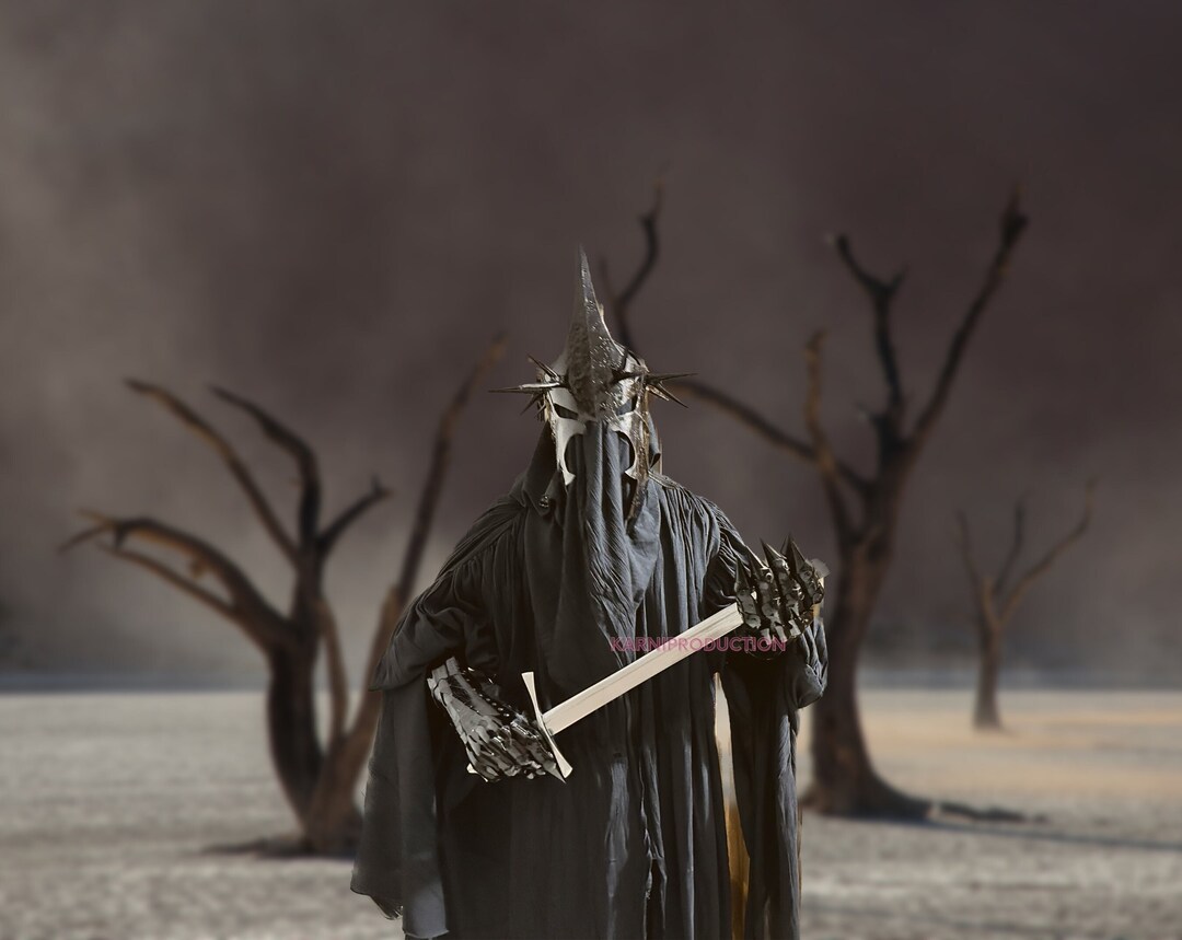 thumbnail interactive-video image 1 of Witch King Nazgul Helmet Witch King Helmet The Lord Of The Rings Halloween Costu 1 of 11